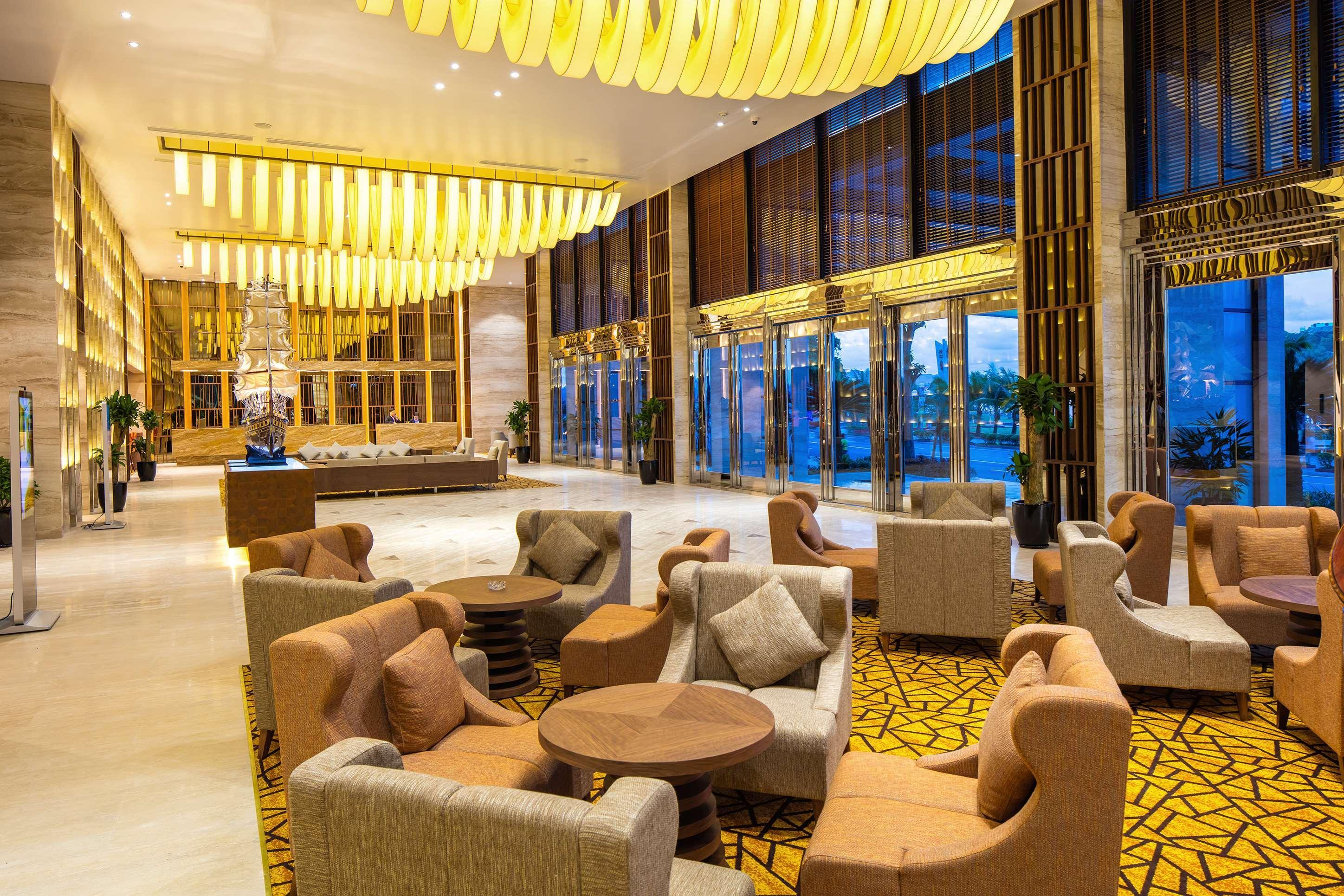 מלון הלונג Wyndham Legend Halong מראה חיצוני תמונה The lobby of the hotel