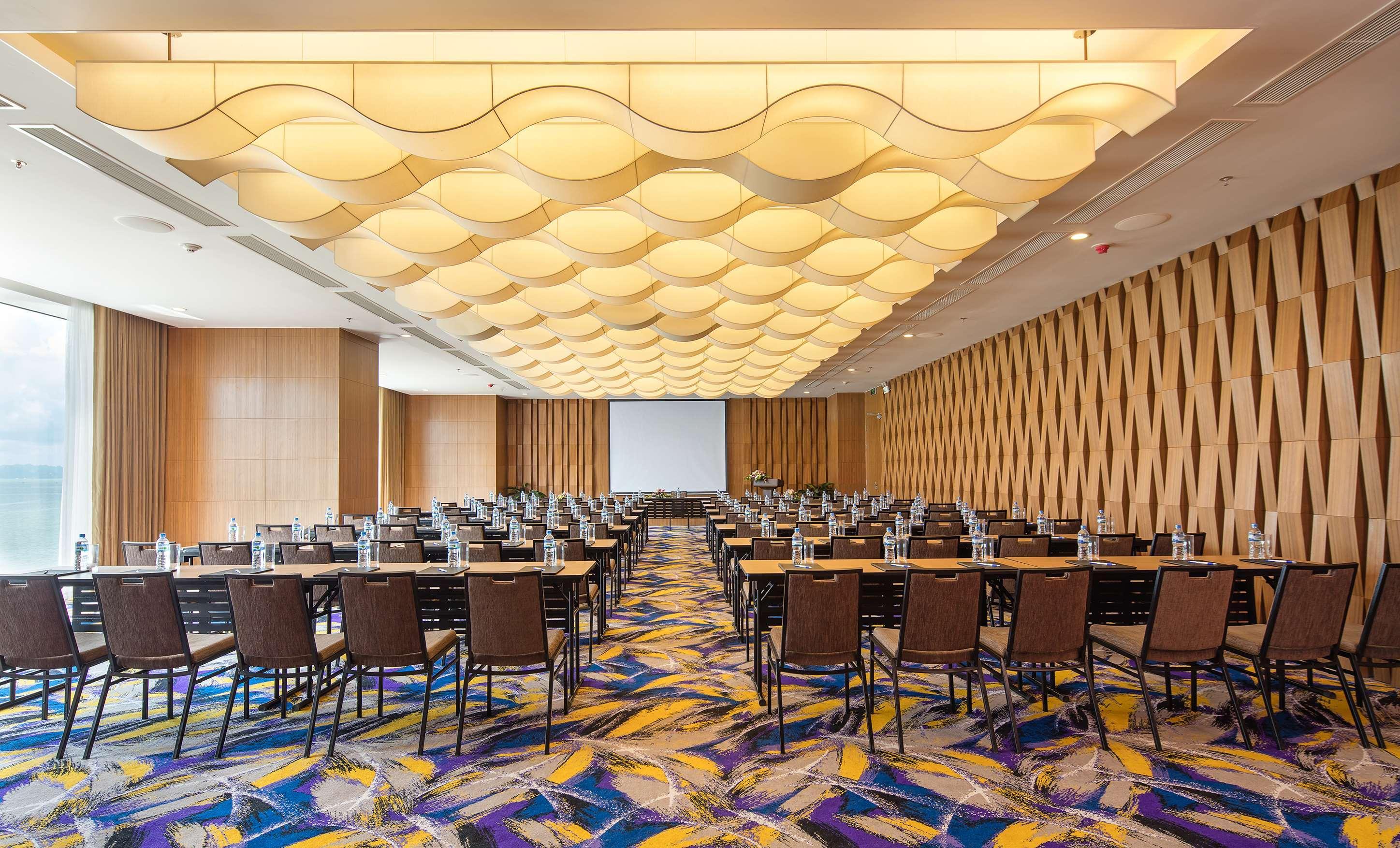 מלון הלונג Wyndham Legend Halong מראה חיצוני תמונה The ballroom